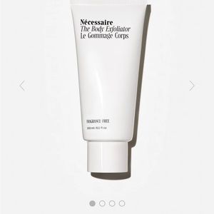 NEW IN BOX Necessaire the body exfoliator